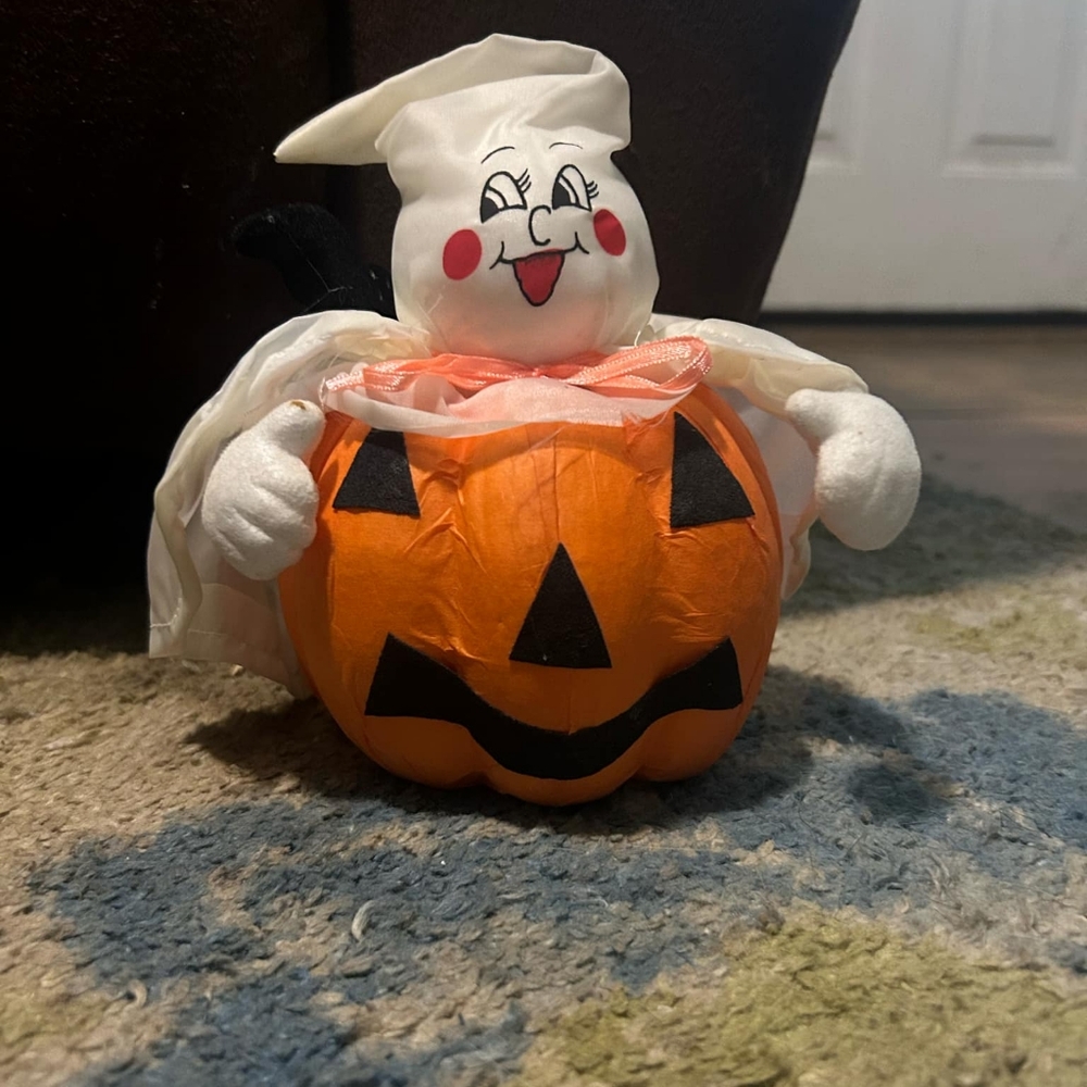 Ghost figurine